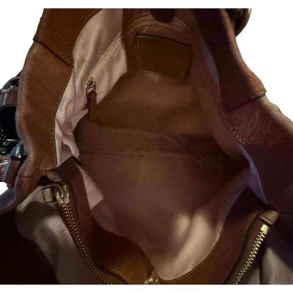 Authentic Coach Leather Handbag - Chic Brown Tote - Picture 5 of 9